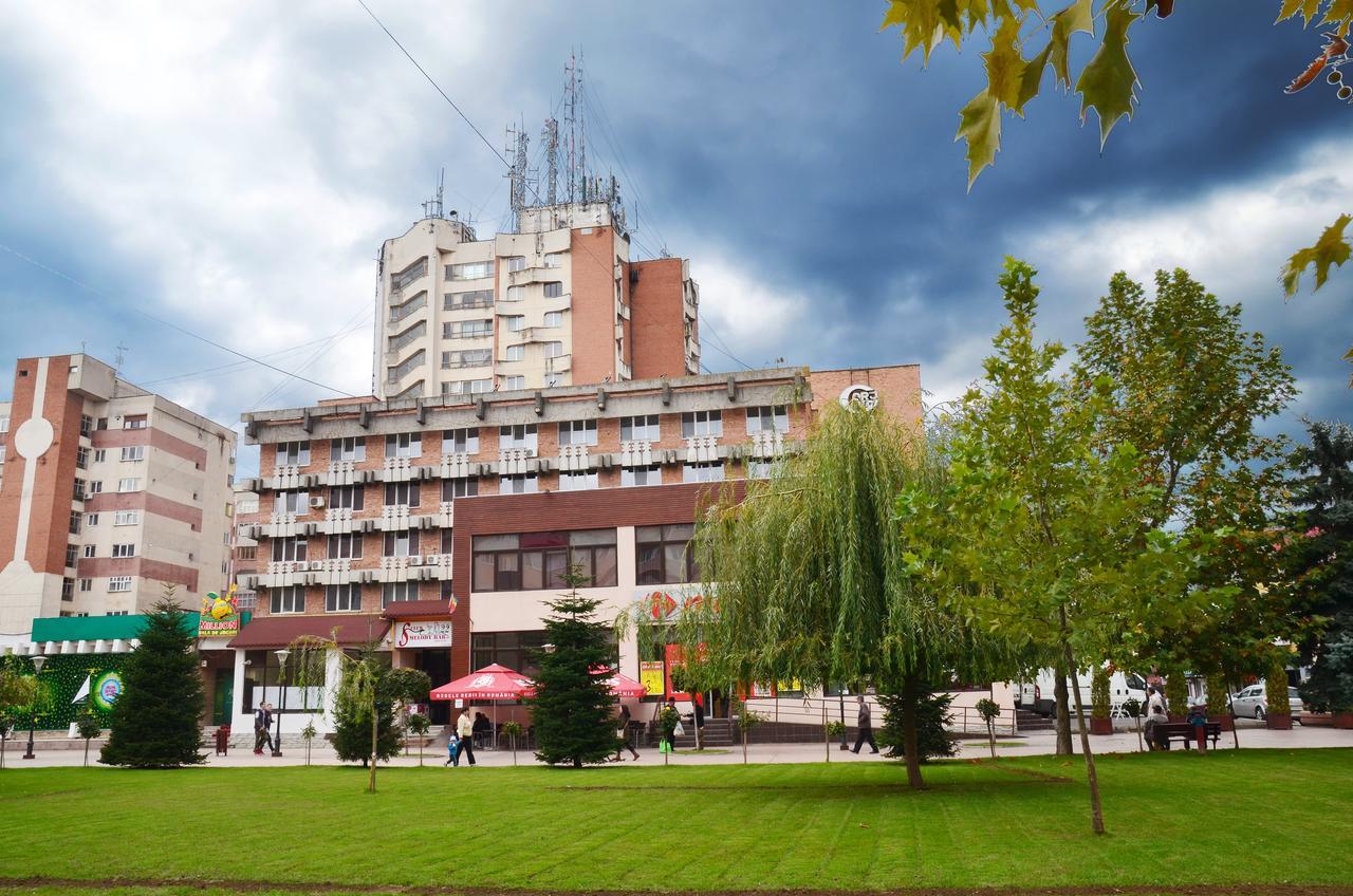 Hotel Gorj Тыргу-Жиу Экстерьер фото